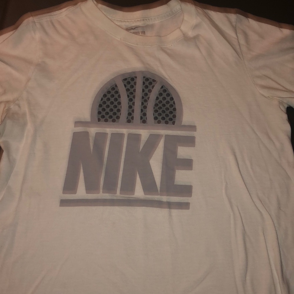 Nike T-shirt boys size L
